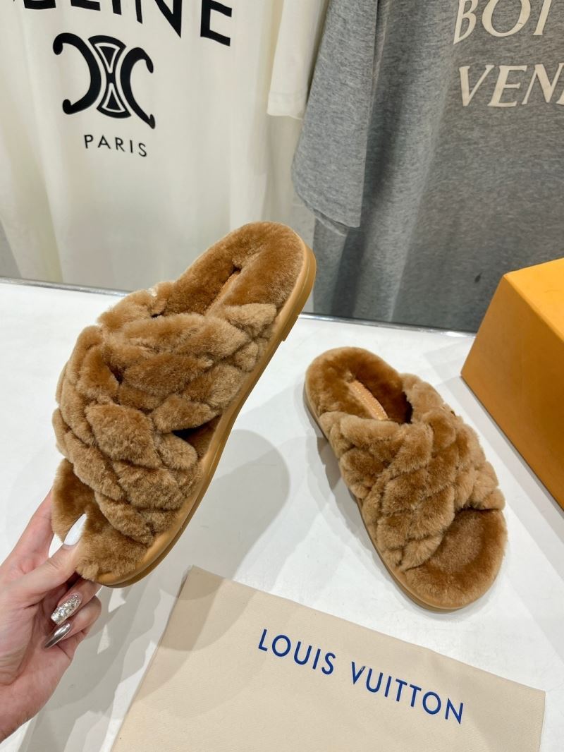 Louis Vuitton Slippers